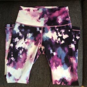 SOLD - Lululemon Blooming Pixie High Times